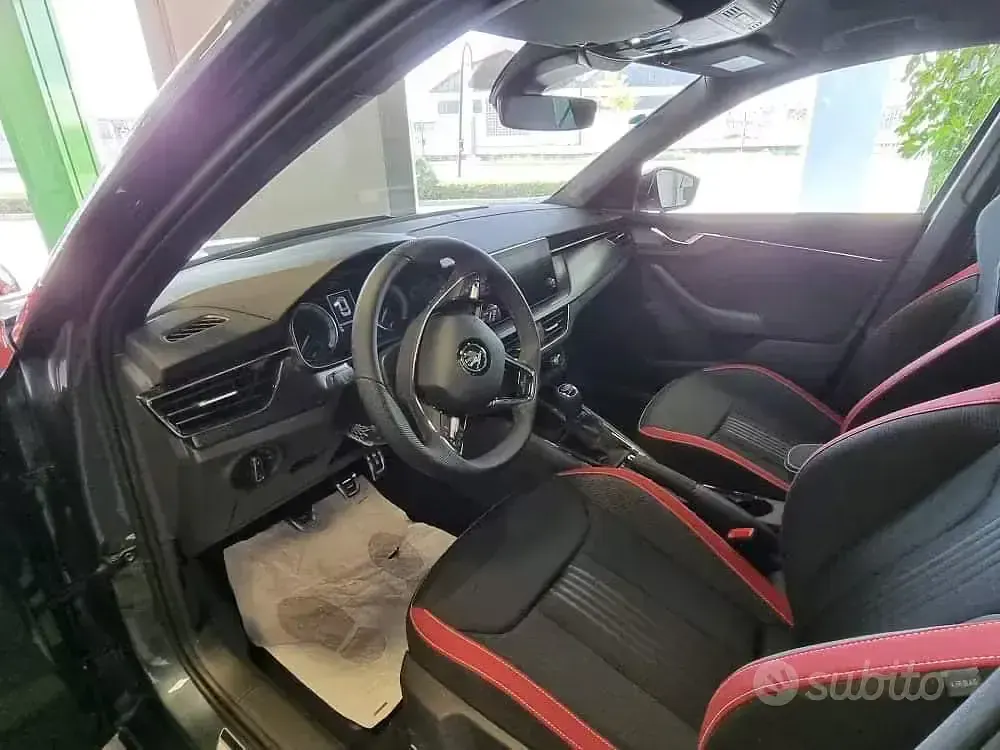 Usata Skoda Kamiq Monte Carlo 90 CV (66 kW) 2021 Grigio SUV