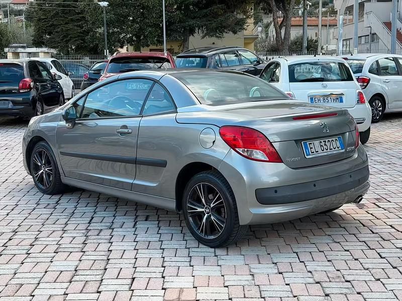 Usata Peugeot 207 CC Allure 112 CV (82 kW) 2011 Grigio Cabrio