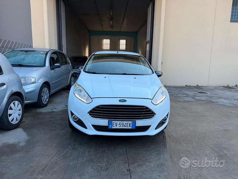 Usata Ford Fiesta Titanium 75 CV (55 kW) 2014 Other Utilitaria