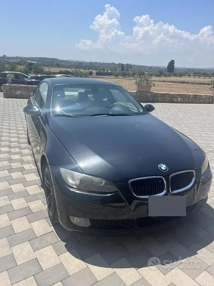 Usata BMW 320 177 CV (130 kW) 2009 Nero Coupé
