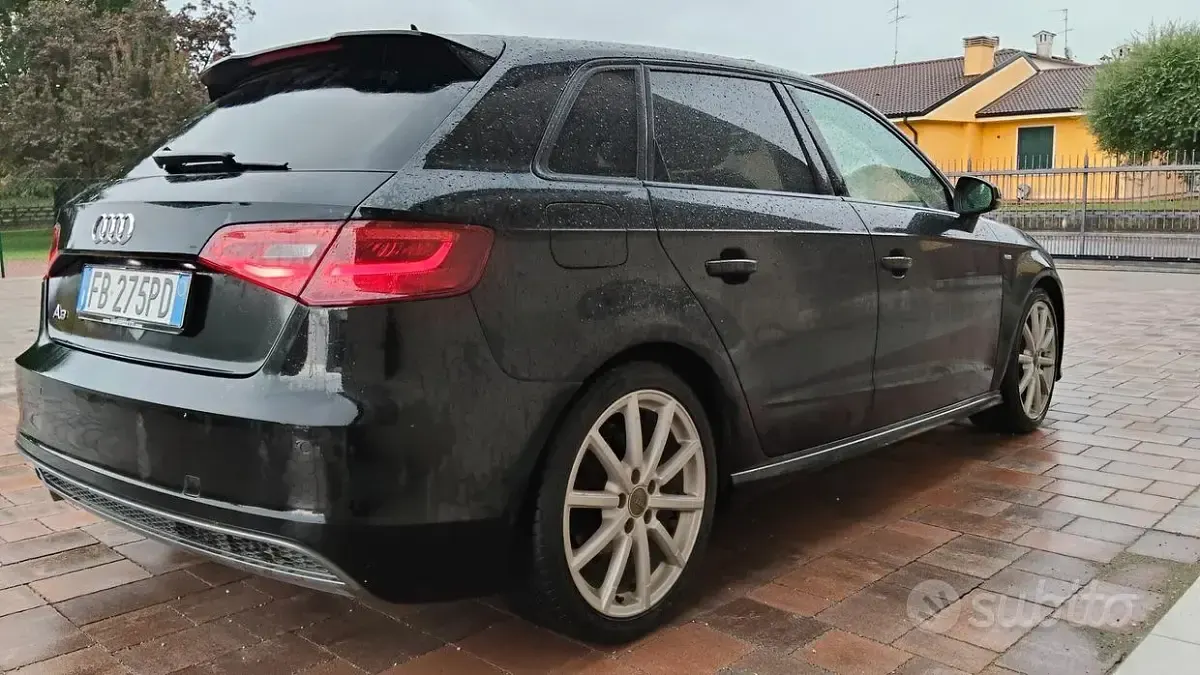 Usata Audi A3 110 CV (80 kW) 2015 Nero Berlina