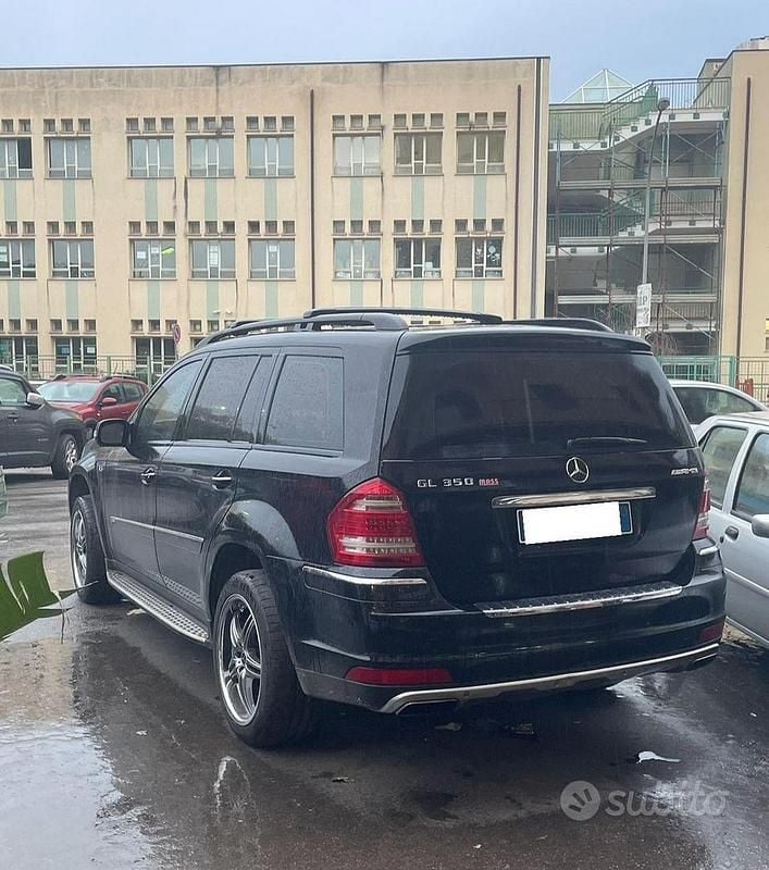 Usata Mercedes GL320 224 CV (164 kW) 2007 Nero SUV