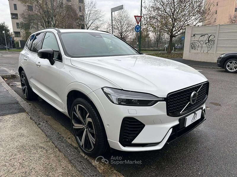 Usata Volvo XC60 R-Design 253 CV (186 kW) 2022 Bianco ghiacciaio SUV