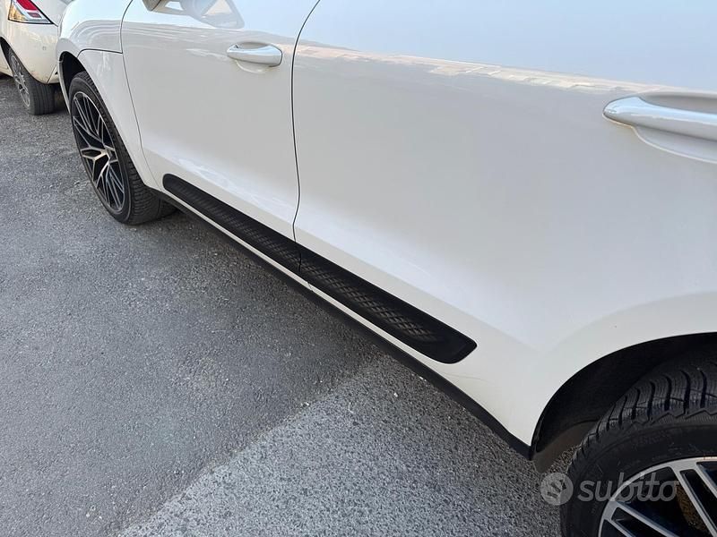 Usata Porsche Macan 265 CV (194 kW) 2022 Bianco SUV