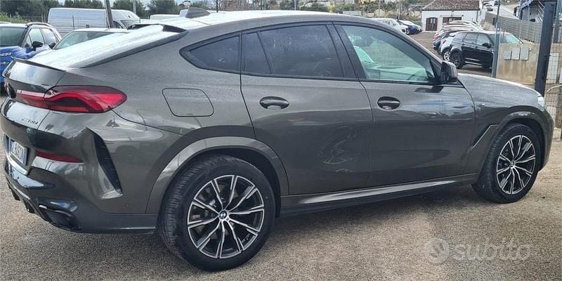 Usata BMW X6 M Sport 339 CV (249 kW) 2022 Grigio SUV