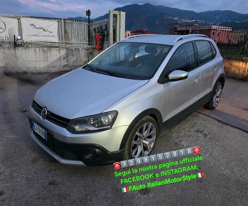 Usata VW Polo Cross 89 CV (65 kW) 2017 Argento Utilitaria