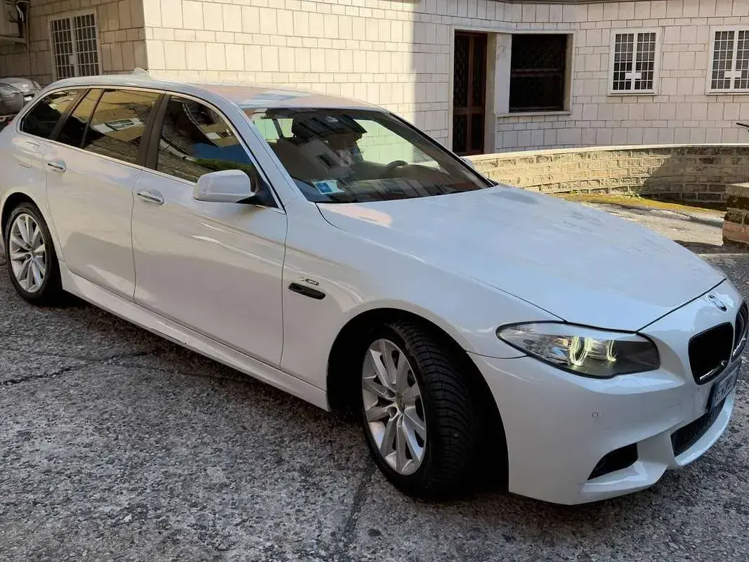 Usata BMW 530 M Sport 258 CV (189 kW) 2012 Bianco Station wagon
