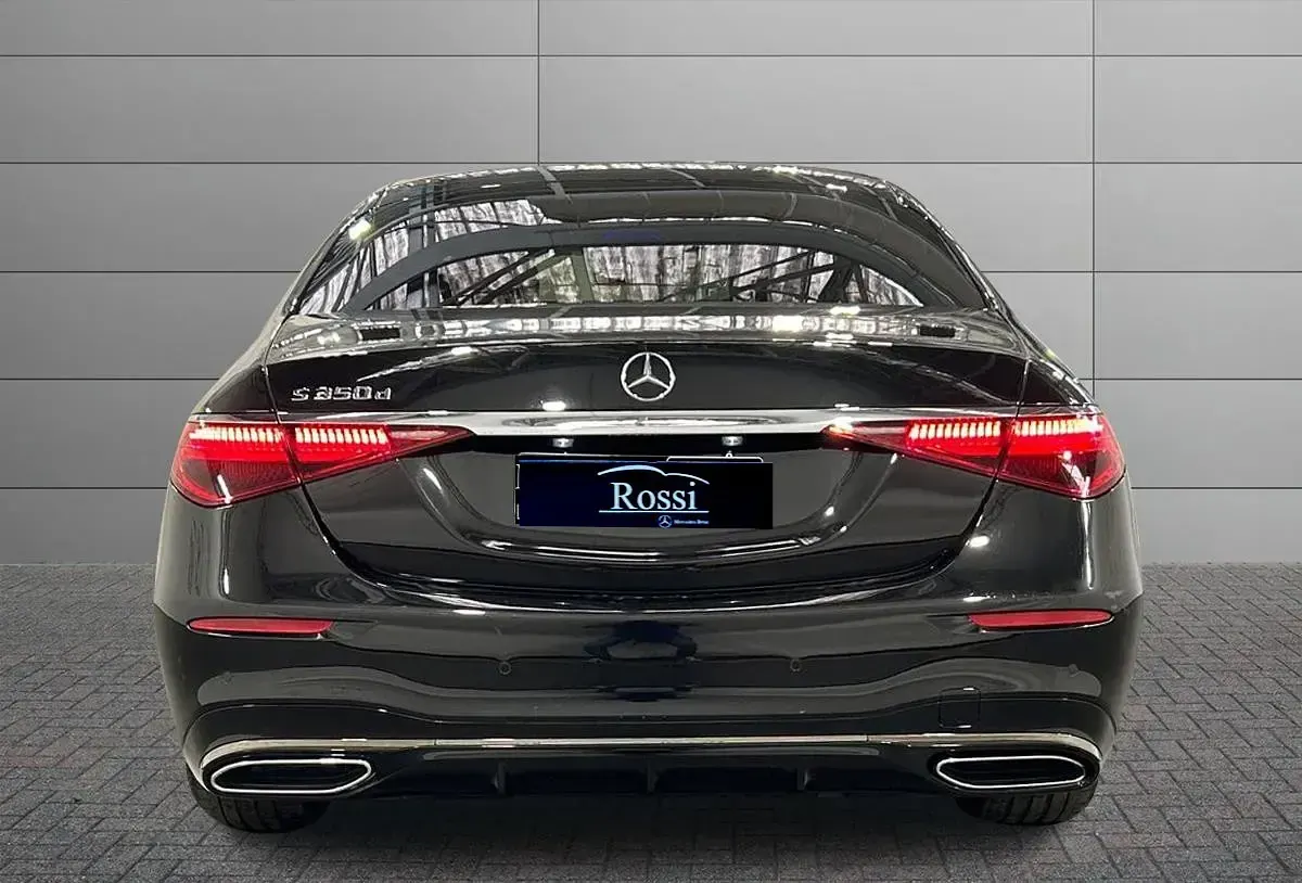 Usata Mercedes S350 Premium 313 CV (230 kW) 2025 Blu metallizzato Berlina