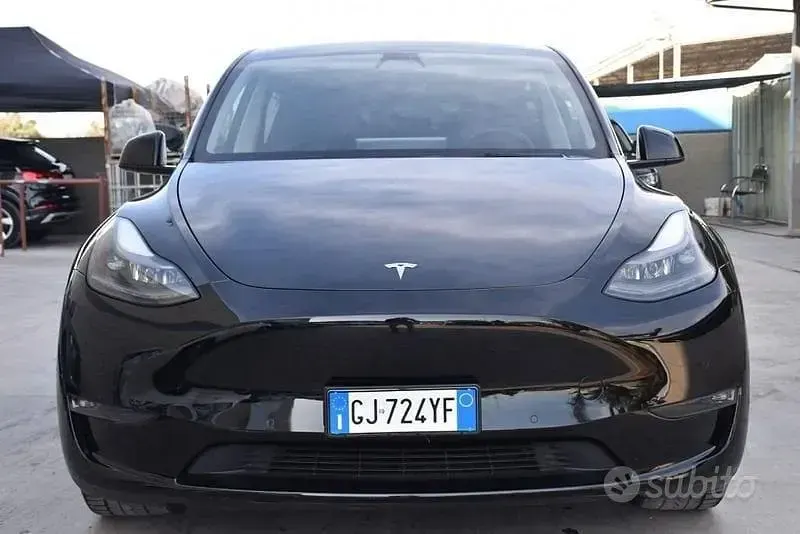 Usata Tesla Model Y 152 kW (208 CV) 2022 Nero SUV