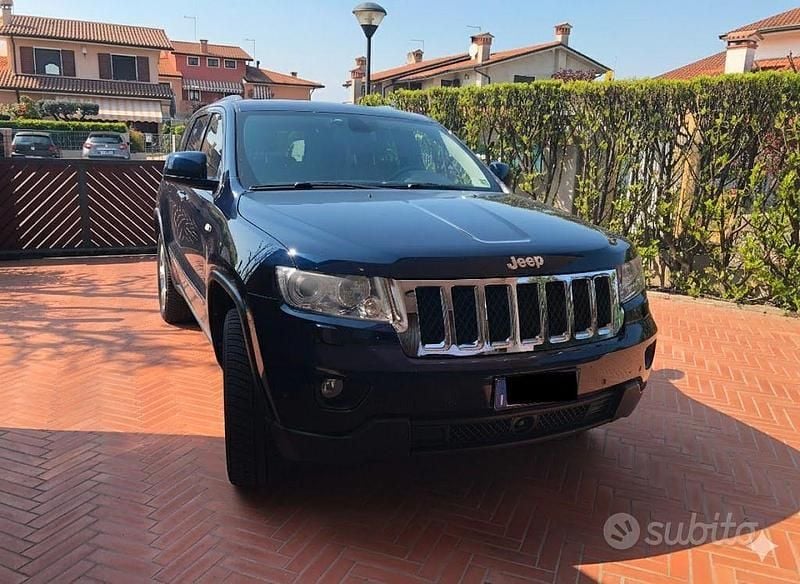 Usata Jeep Cherokee Overland 241 CV (177 kW) 2013 Blu SUV