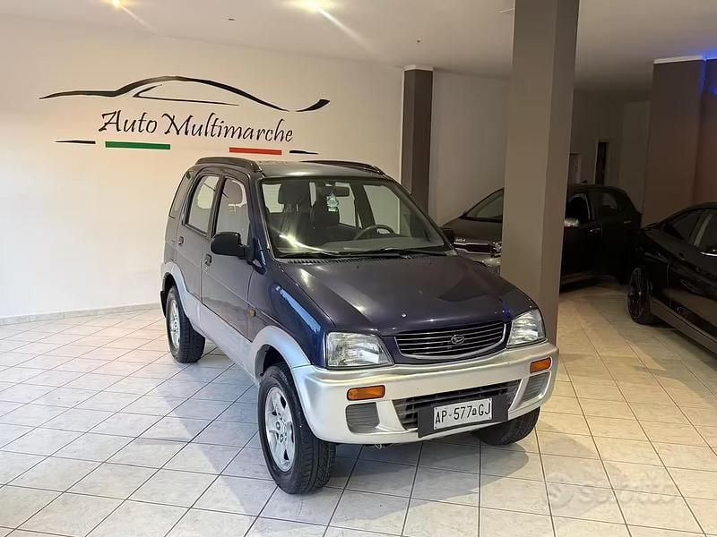 Usata Daihatsu Terios 1998 Blu SUV
