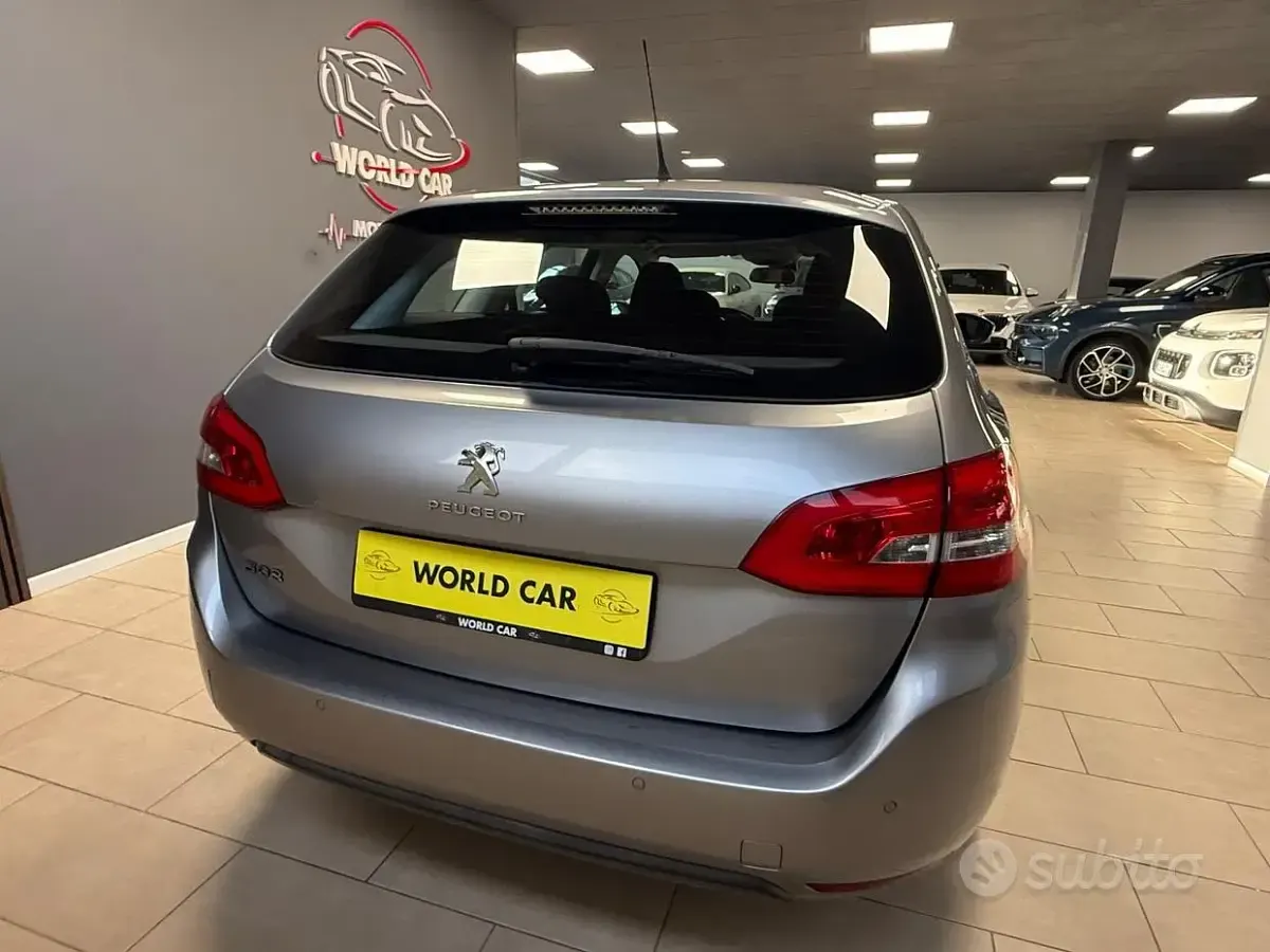 Usata Peugeot 308 Business-Line 116 CV (85 kW) 2014 Grigio Station wagon