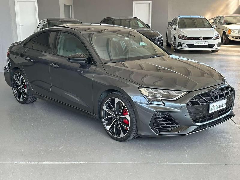 Usata Audi S3 Ambiente 333 CV (244 kW) 2024 Grigio daytona Berlina