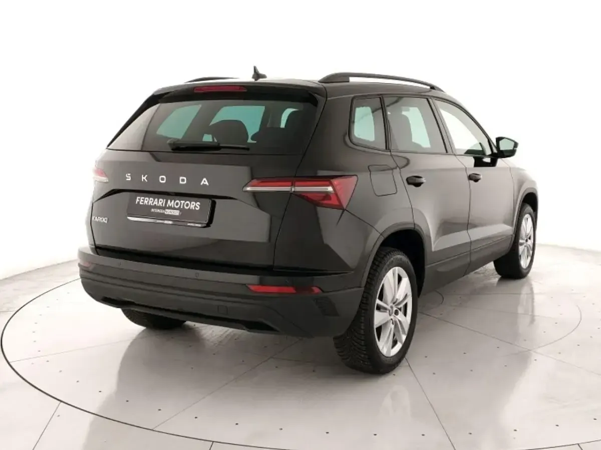 Usata Skoda Karoq Executive 115 CV (84 kW) 2025 Nero SUV