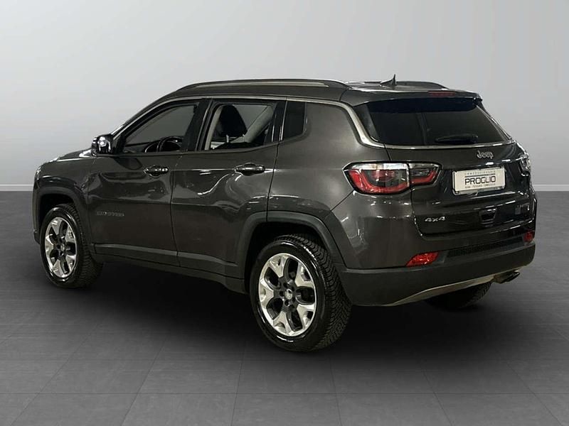 Usata Jeep Compass Limited 140 CV (102 kW) 2018 Grigio metallizzato scuro SUV