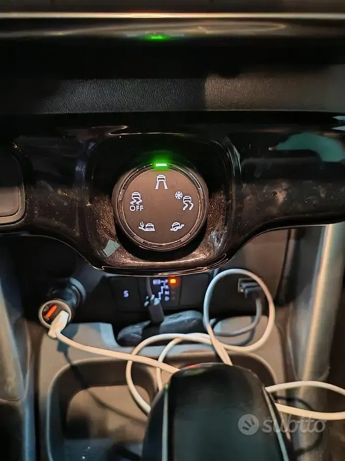 Usata Citroën C3 Aircross 120 CV (88 kW) 2019 Grigio SUV