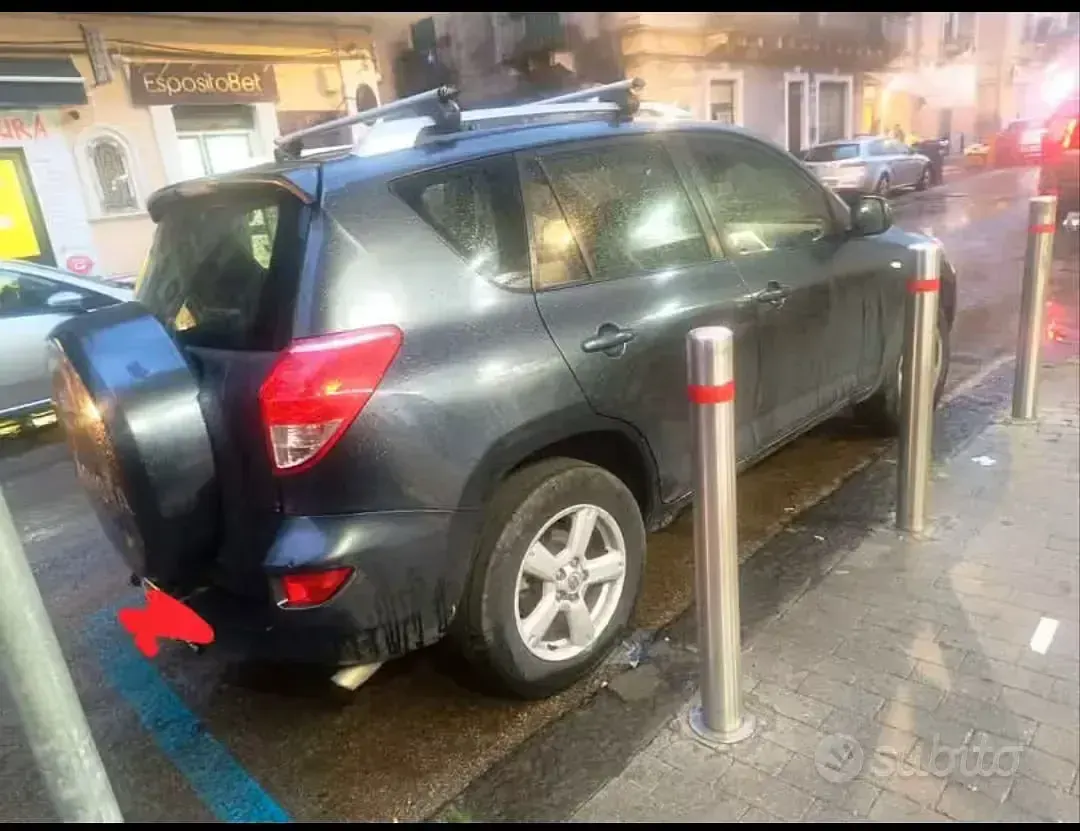 Usata Toyota RAV4 136 CV (100 kW) 2007 SUV