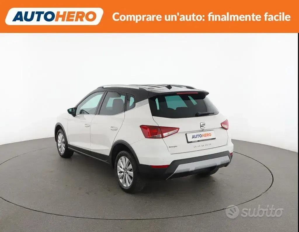 Käytetty Seat Arona XCELLENCE 116 HP (85 kW) 2018 Valkoinen Katumaasturi