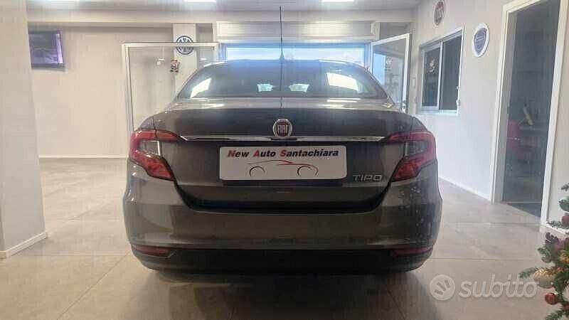 Usata Fiat Tipo Opening Edition 120 CV (88 kW) 2016 Grigio Berlina