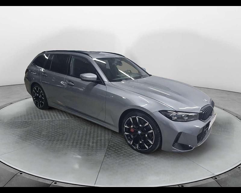Usata BMW 320 M Sport 190 CV (139 kW) 2025 Skyscraper grey metallic Station wagon