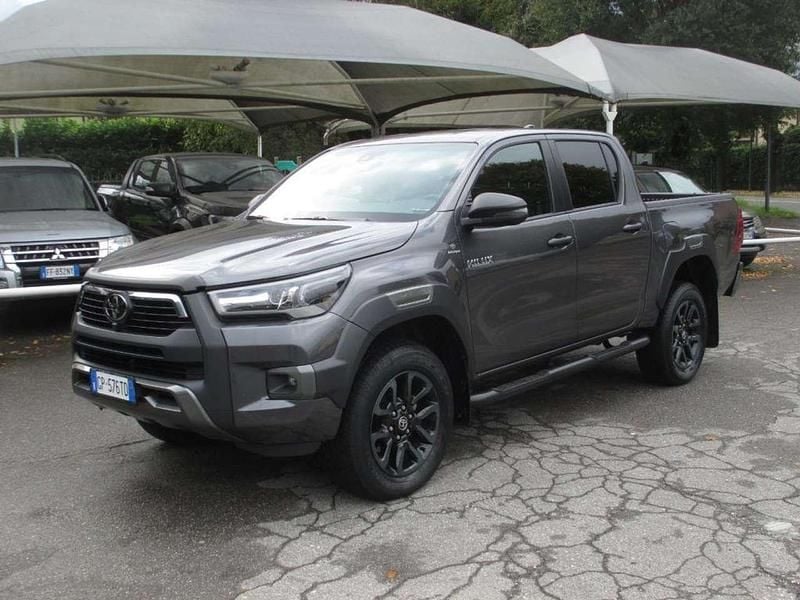 Antracite metallizzato Usata 2023 Toyota HiLux Pick-up | 40.820 € (Super prezzo) - Immagine 1/4