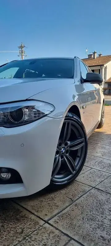 Usata BMW 525 M Sport 218 CV (160 kW) 2012 Bianco Berlina