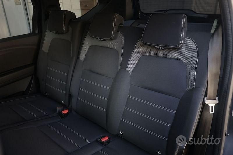 Usata Dacia Jogger Comfort 101 CV (74 kW) 2022 Grigio scuro Monovolume