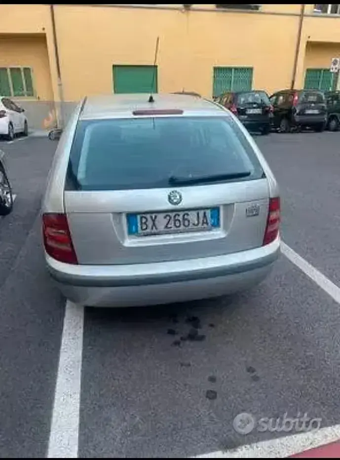 Usata Skoda Fabia 68 CV (50 kW) 2002 Grigio Station wagon