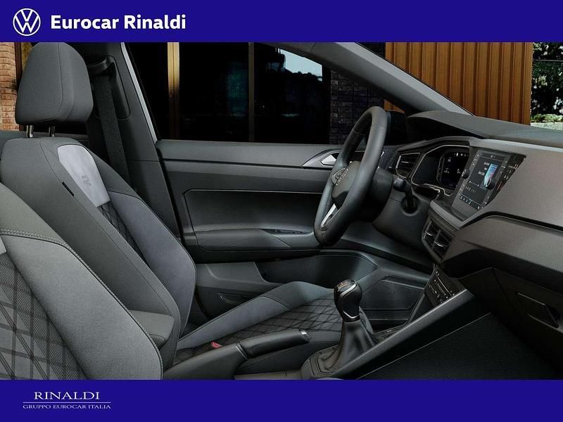 Nuova VW Taigo R-line Plus 116 CV (85 kW) 2026 Reflex silver metallizzato ner SUV