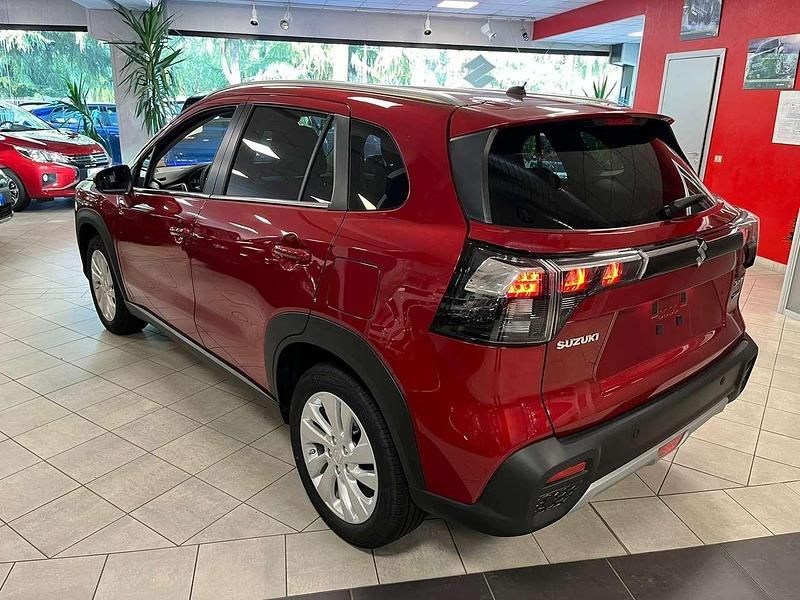 Nuova Suzuki SX4 S-Cross 129 CV (94 kW) 2026 Rosso SUV