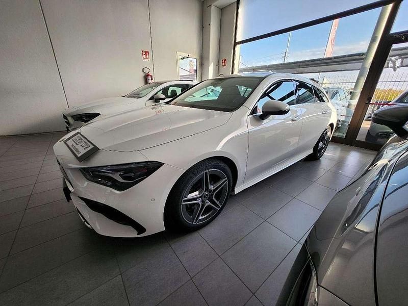 Usata Mercedes CLA180 Shooting Brake Premium 136 CV (100 kW) 2024 Bianco Station wagon