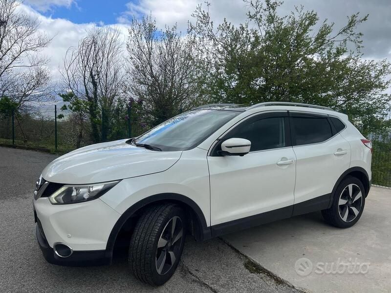 Usata Nissan Qashqai 2015 Bianco SUV
