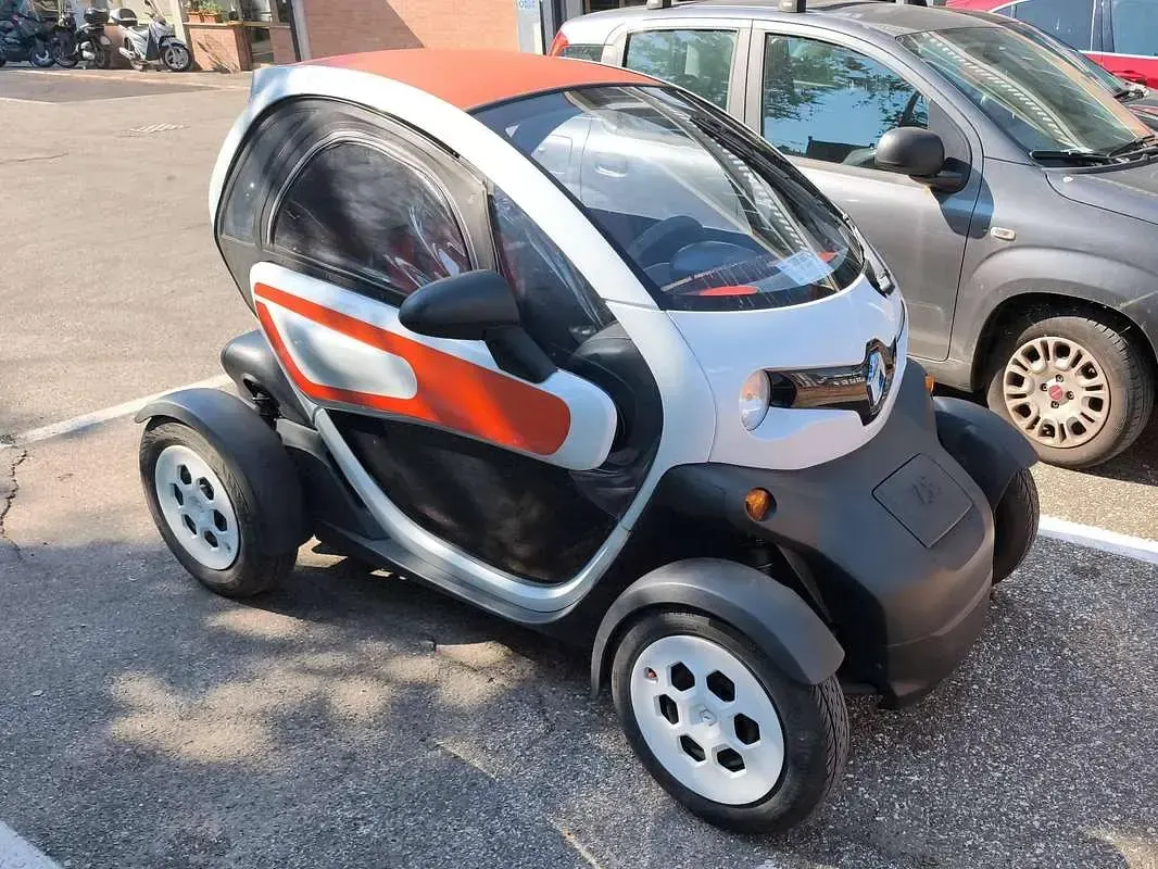 Usata Renault Twizy 13 kW (18 CV) 2012 Bianco Utilitaria