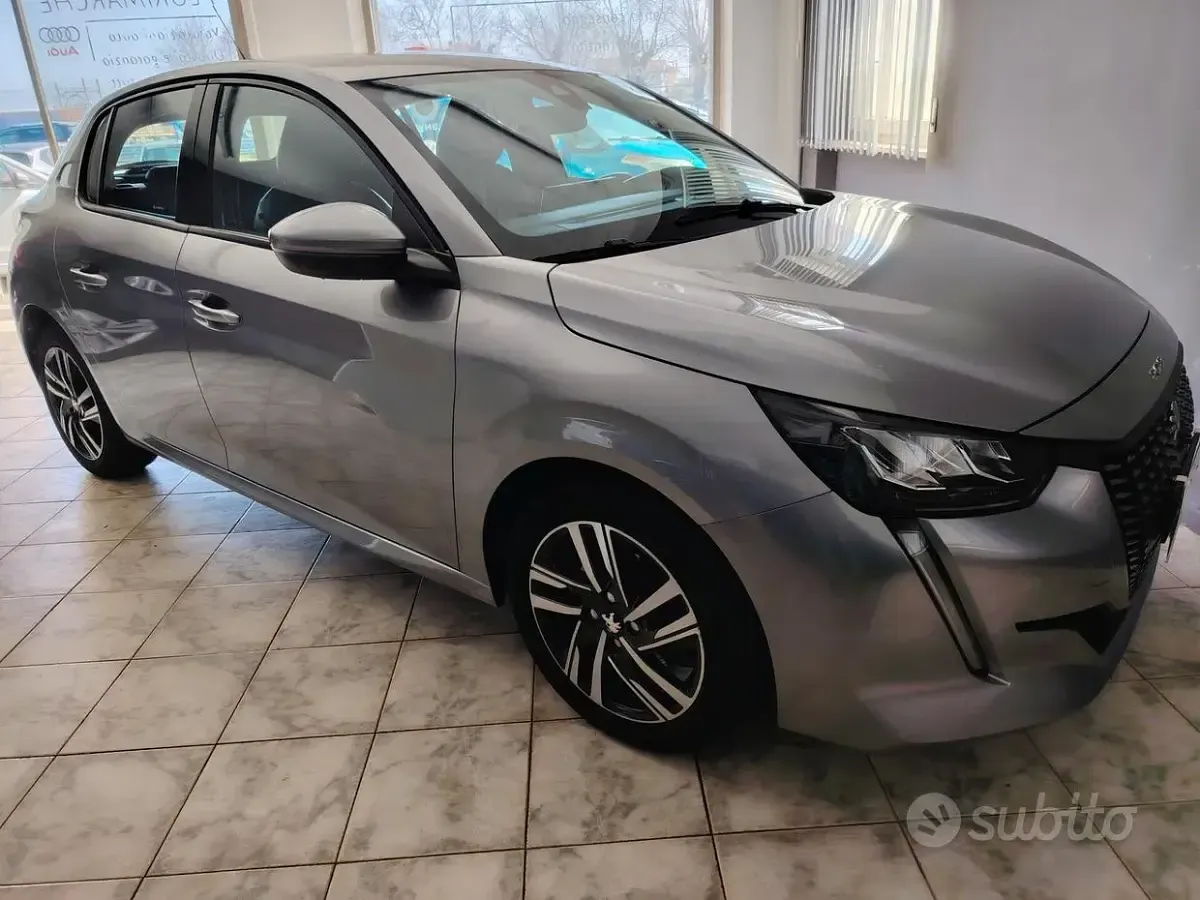 Usata Peugeot 208 Active 102 CV (75 kW) 2020 Grigio Utilitaria