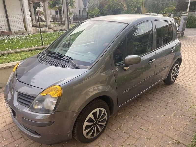 Usata Renault Modus Authentique 65 CV (47 kW) 2006 Monovolume