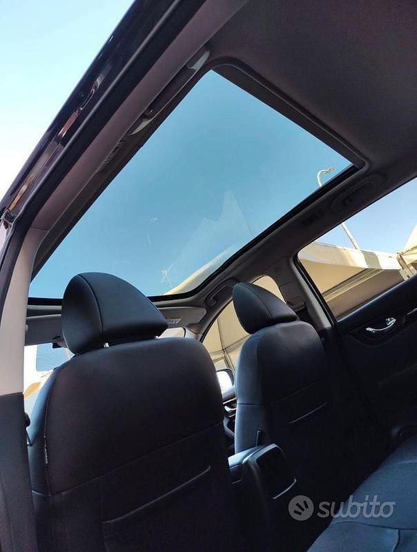 Usata Nissan Qashqai Tekna 110 CV (80 kW) 2017 Bianco SUV