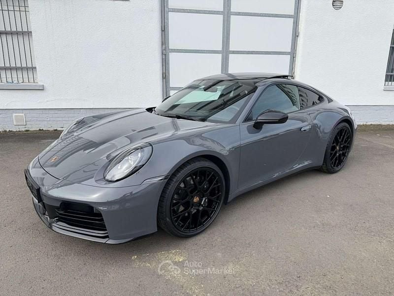 Usata Porsche 911 Carrera Chrono 394 CV (289 kW) 2024 Schiefergrau neo Coupé
