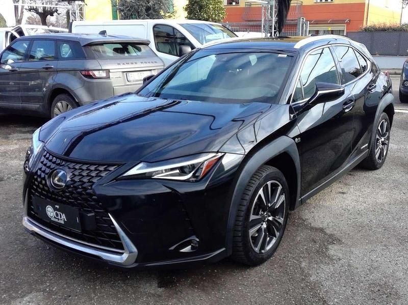 Nero Usata 2019 Lexus UX Executive Line SUV | 21.500 € (Buon prezzo) - Immagine 1/4