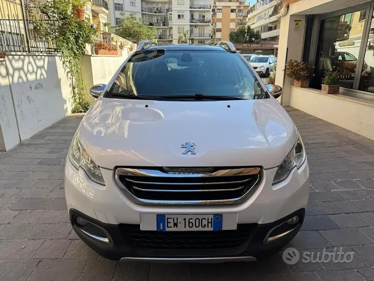 Usata Peugeot 2008 Allure 114 CV (83 kW) 2014 Bianco SUV