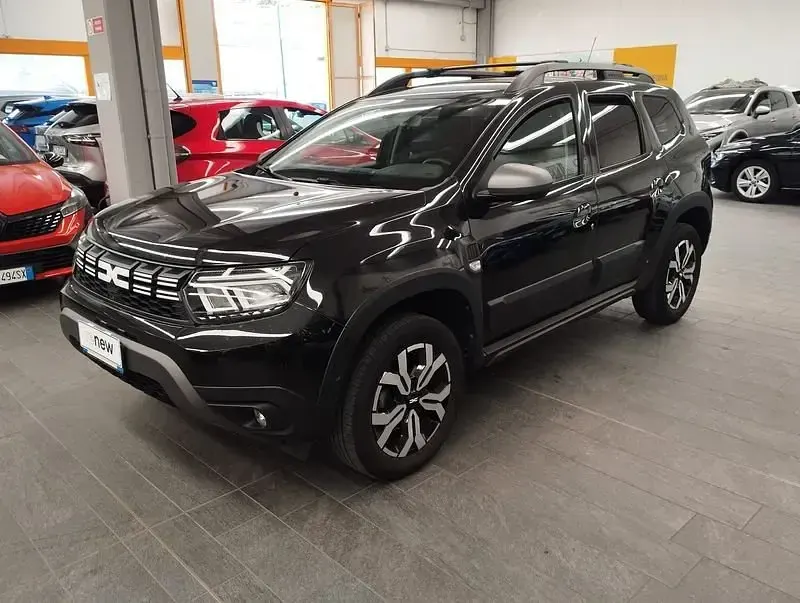 Usata Dacia Duster Journey 101 CV (74 kW) 2023 Nero metallizzato SUV