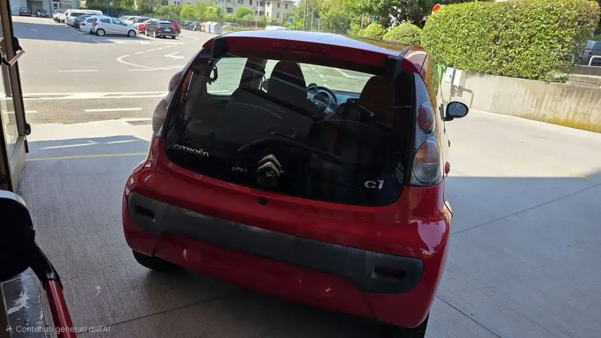 Usata Citroën C1 68 CV (50 kW) 2013 Rosso Utilitaria