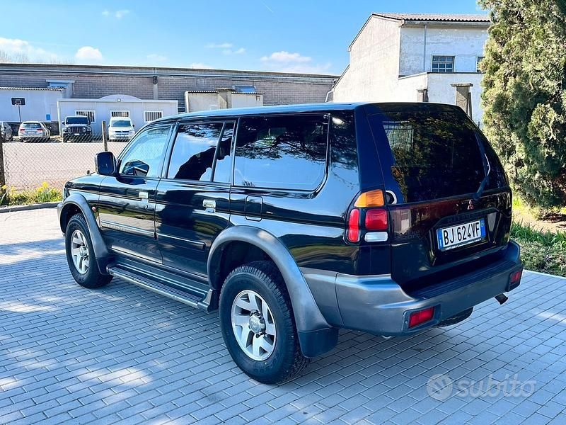 Usata Mitsubishi Pajero Sport 2000 Nero SUV