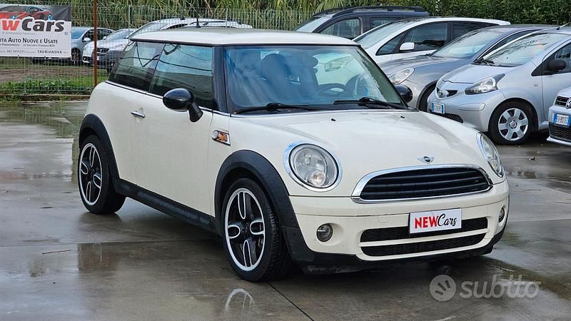 Begagnad Mini Cooper 90 HK (66 kW) 2010 Beige Halvkombi