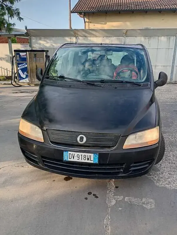 Usata Fiat Multipla 105 CV (77 kW) 2002 Monovolume