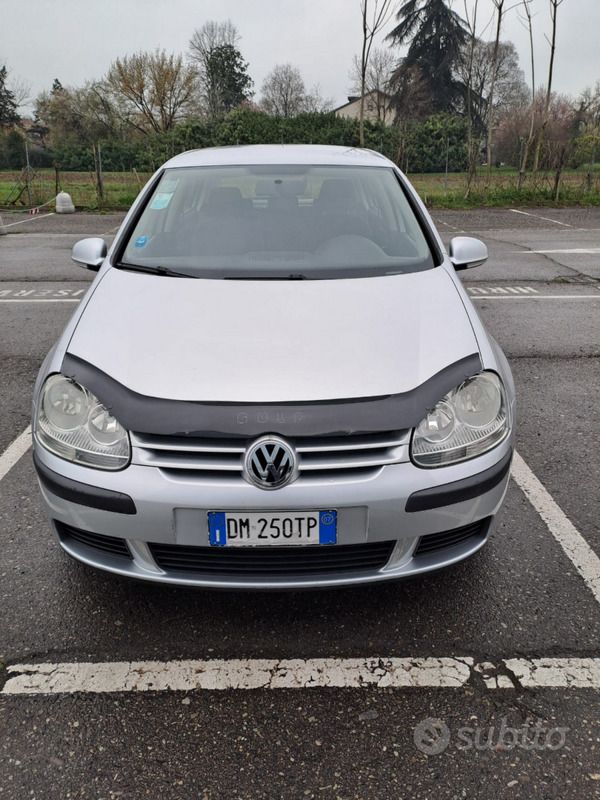 Usata VW Golf V 102 CV (75 kW) 2007 Grigio Berlina
