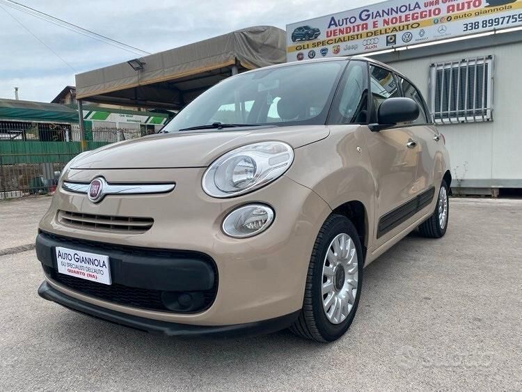 Usata Fiat 500L Lounge 95 CV (69 kW) 2016 Beige Monovolume
