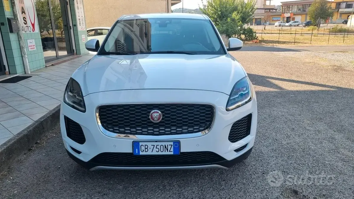 Usata Jaguar E-Pace 150 CV (110 kW) 2020 Bianco SUV