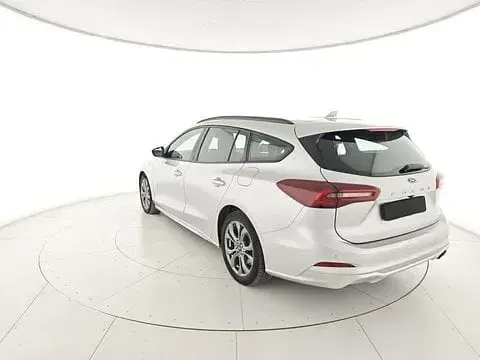 Usata Ford Focus ST-Line 116 CV (85 kW) 2023 Rosso Station wagon