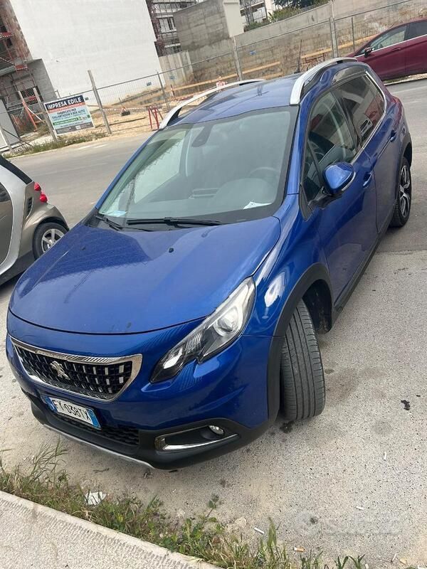 Usata Peugeot 2008 92 CV (67 kW) 2019 Blu SUV