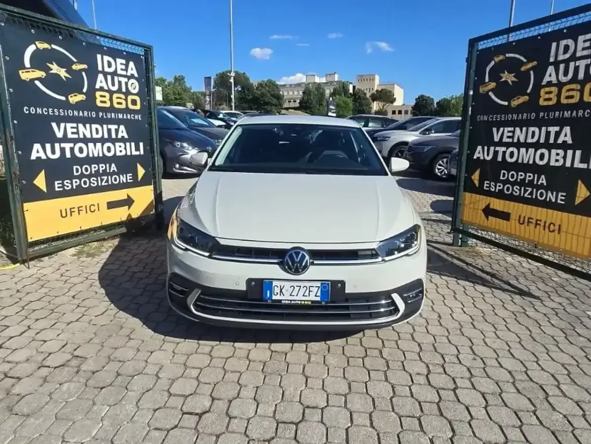 Usata VW Polo Style 95 CV (69 kW) 2022 Beige Utilitaria